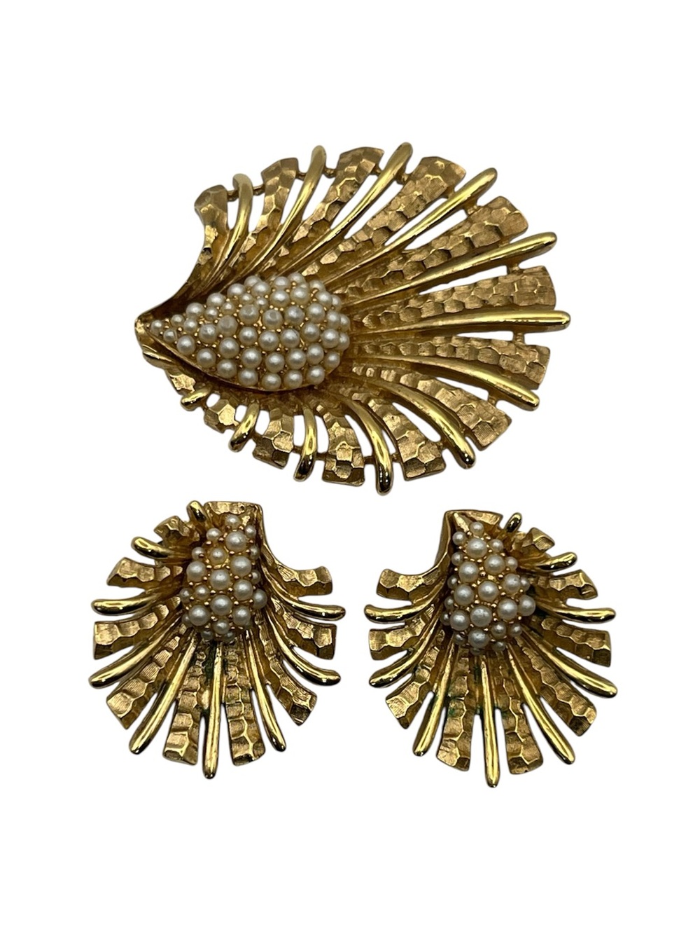 Marcel Boucher Fanned Shell Flower gold tone faux pearl brooch pin earrings set